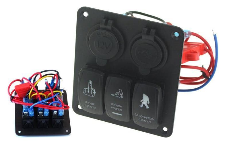 Panel przełączników 12/24V ON-OFFx3, 1xZ, 2xUSB 3,1A, 2xB 15A IP68