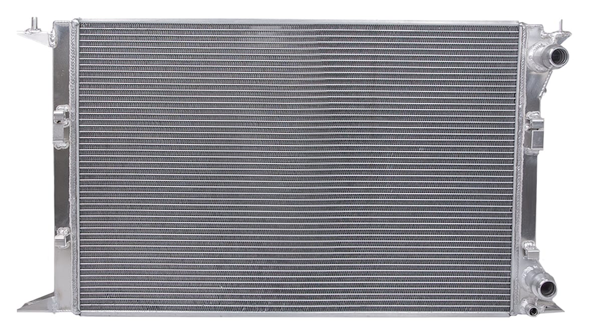Sportowa aluminiowa chłodnica wody — Audi A4/A5 B8, A6 C7, Q3/Q5