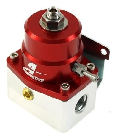 Regulator ciśnienia paliwa Aeromotive 1000HP ORB-06 Czerwony
